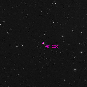 DSS image of NGC 5285